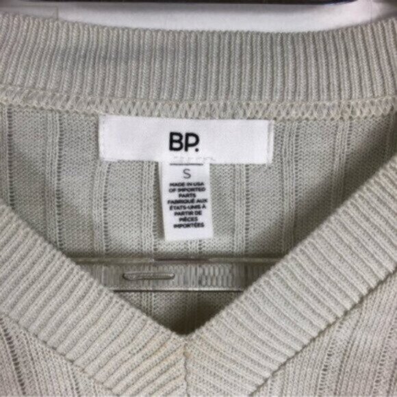 NWT BP Ivory Cropped Sweater Small - Picture 8 of 8